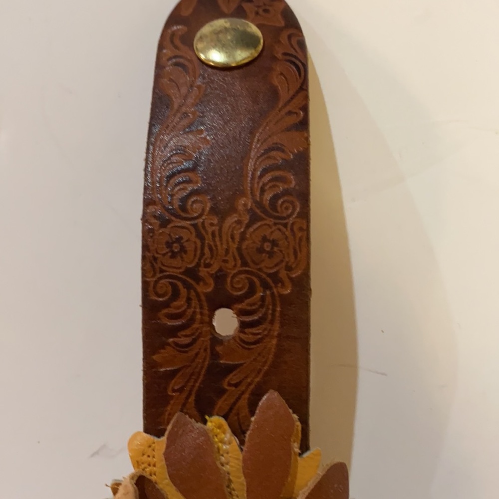 4/$16 Sale Brown Leather Bracelet with Large Flower - Picture 5 of 7
